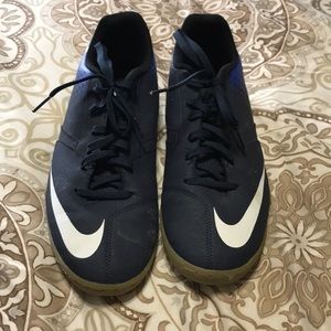 Nike Men’s indoor soccer shoes size 9.5